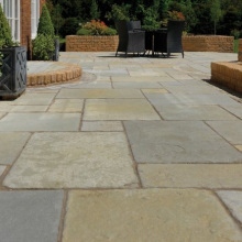 Pavestone Tudor Antique Paving 15M2 Pack Cathedral Calibrated 02000033