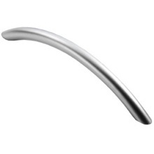 CURVED BOW HANDLE 128mm POLISHED CHROME FTD450BCP/BP